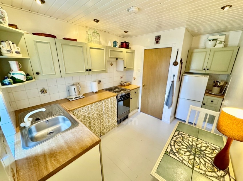 Images for 4 Knoxville Road, Kilbirnie, Ayrshire, KA25 7EB, UK