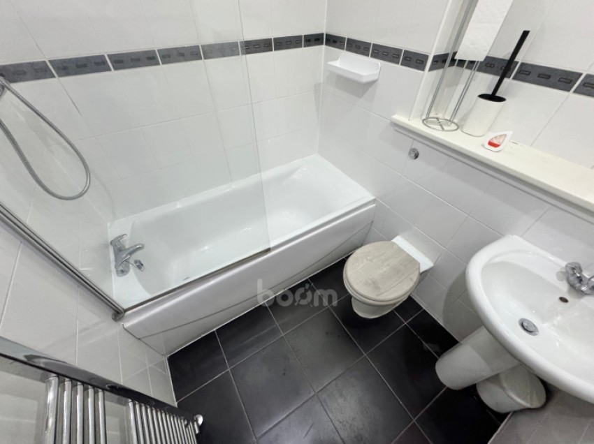 Images for Flat E 71 Victoria Road, Gourock, Renfrewshire, PA19 1DB, UK