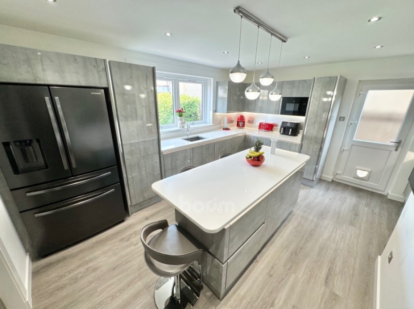 Images for 3 Sandpiper Road, Lochwinnoch, Renfrewshire, PA12 4NB, UK