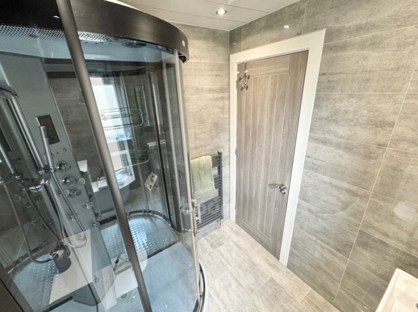 Images for 3 Sandpiper Road, Lochwinnoch, Renfrewshire, PA12 4NB, UK