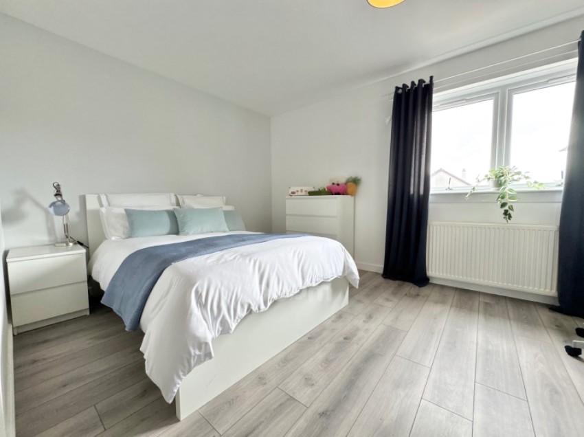 Images for 3 Sandpiper Road, Lochwinnoch, Renfrewshire, PA12 4NB, UK
