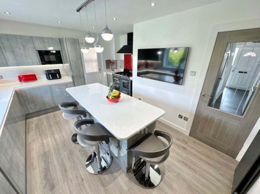 Images for 3 Sandpiper Road, Lochwinnoch, Renfrewshire, PA12 4NB, UK