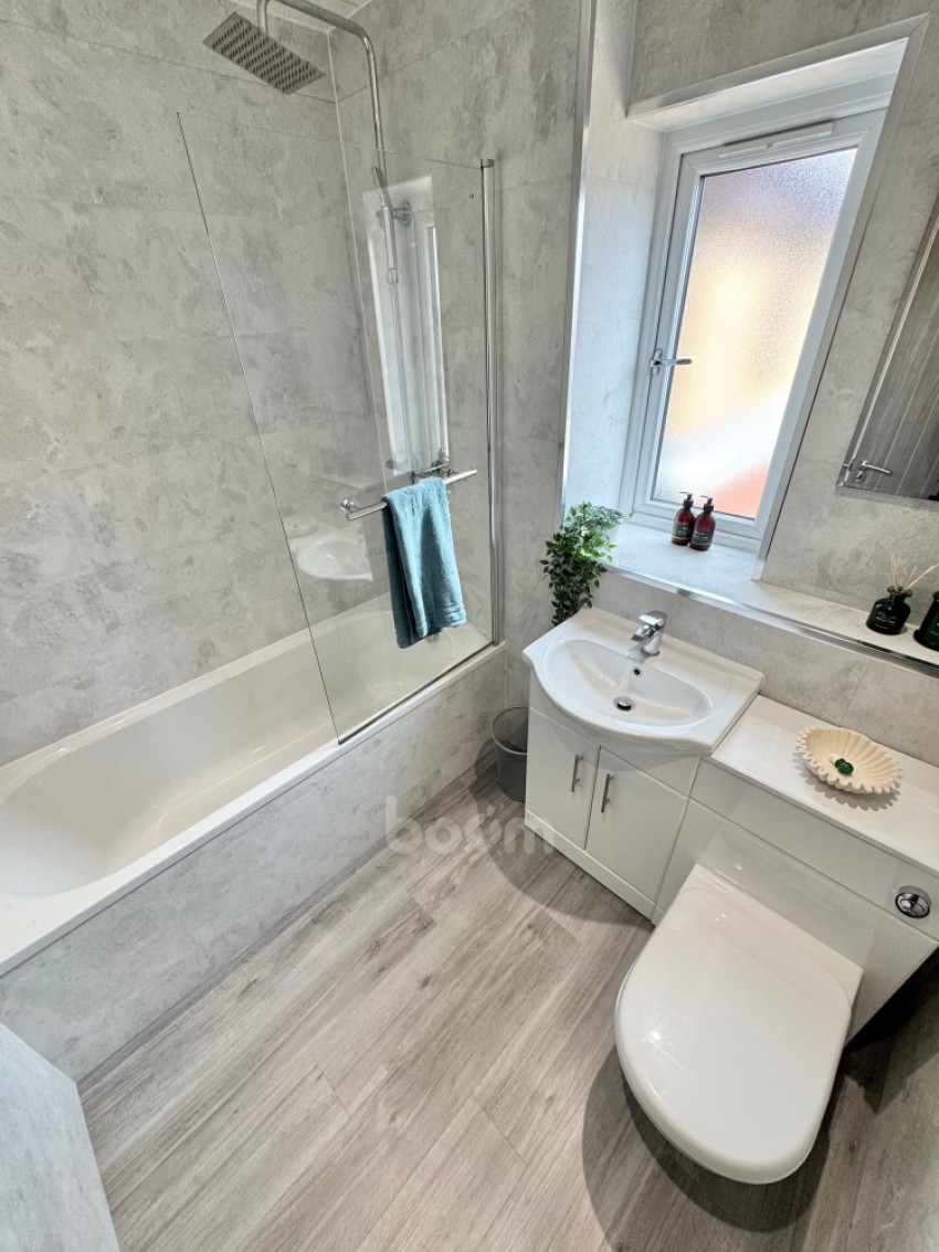 Images for 3 Sandpiper Road, Lochwinnoch, Renfrewshire, PA12 4NB, UK