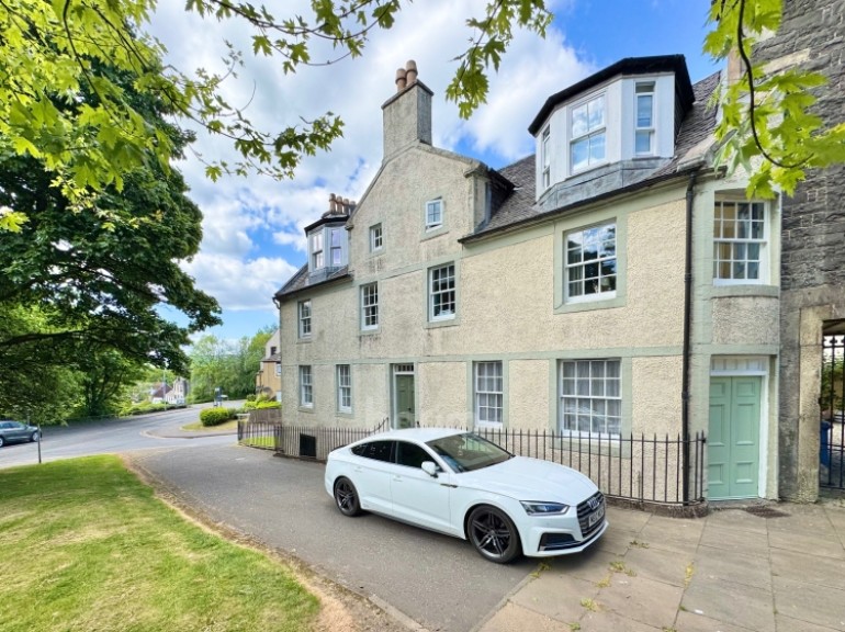 10 Reform Street, Beith, Ayrshire, KA15 2AE, UK