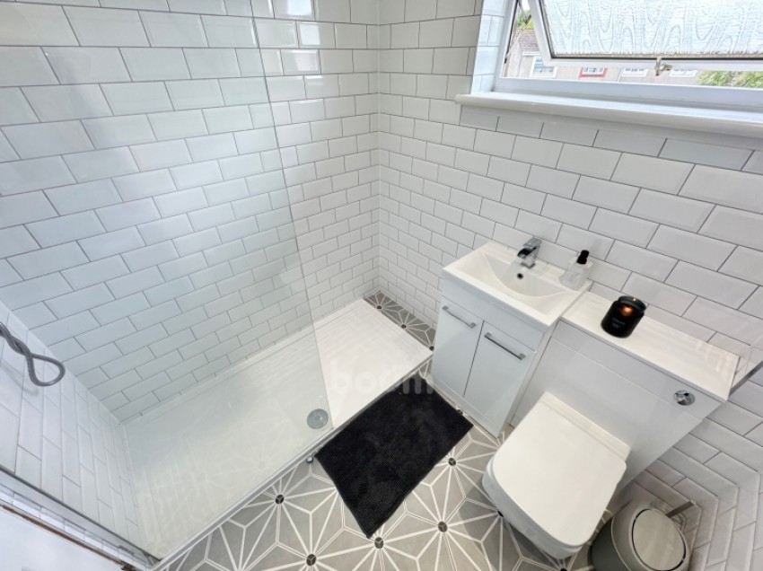 Images for 10 Fern Avenue, Erskine, Renfrewshire, PA8 7AW, UK