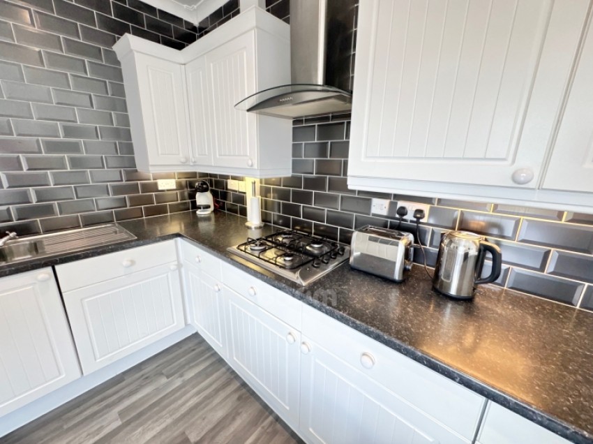 Images for 32 Lochhead Avenue, Linwood, Paisley, Renfrewshire, PA3 3EL, UK