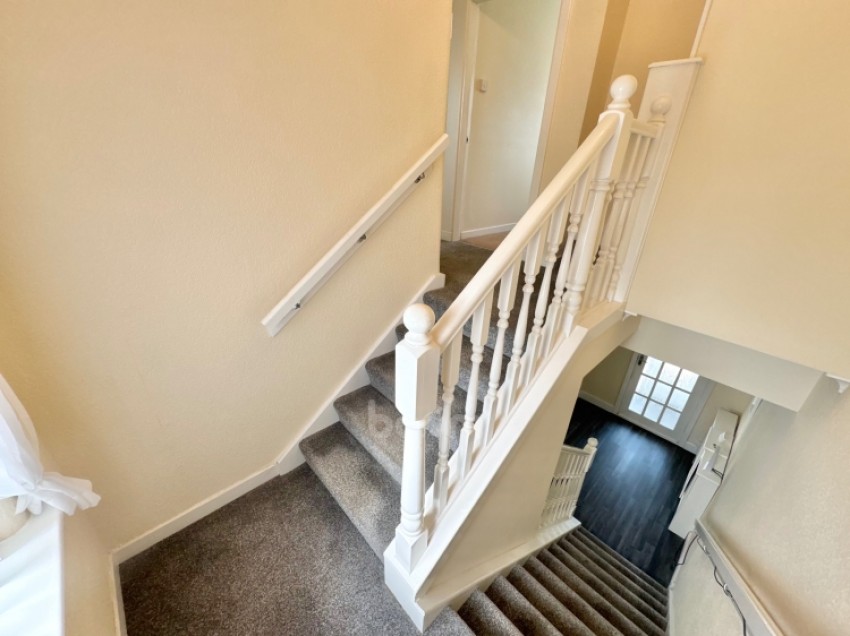 Images for 32 Lochhead Avenue, Linwood, Paisley, Renfrewshire, PA3 3EL, UK