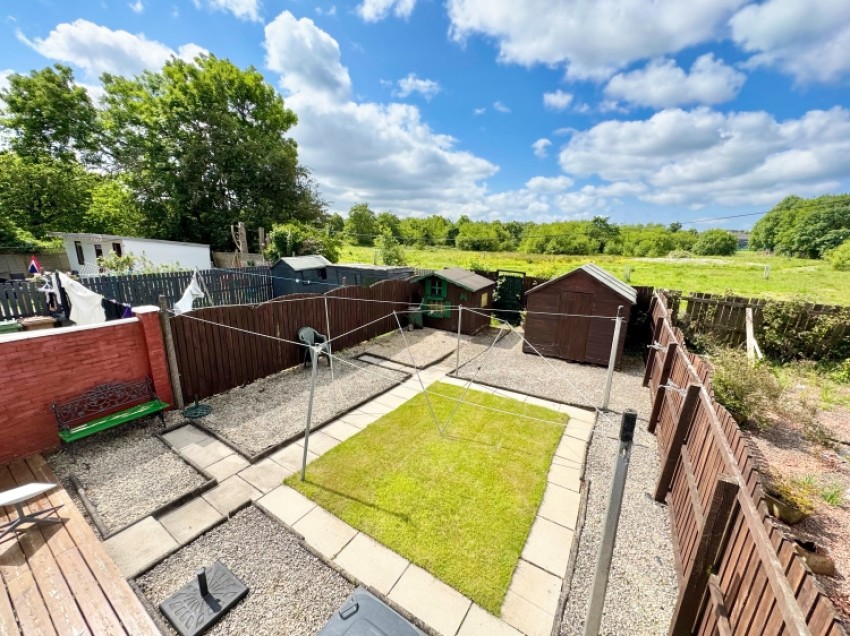 Images for 32 Lochhead Avenue, Linwood, Paisley, Renfrewshire, PA3 3EL, UK