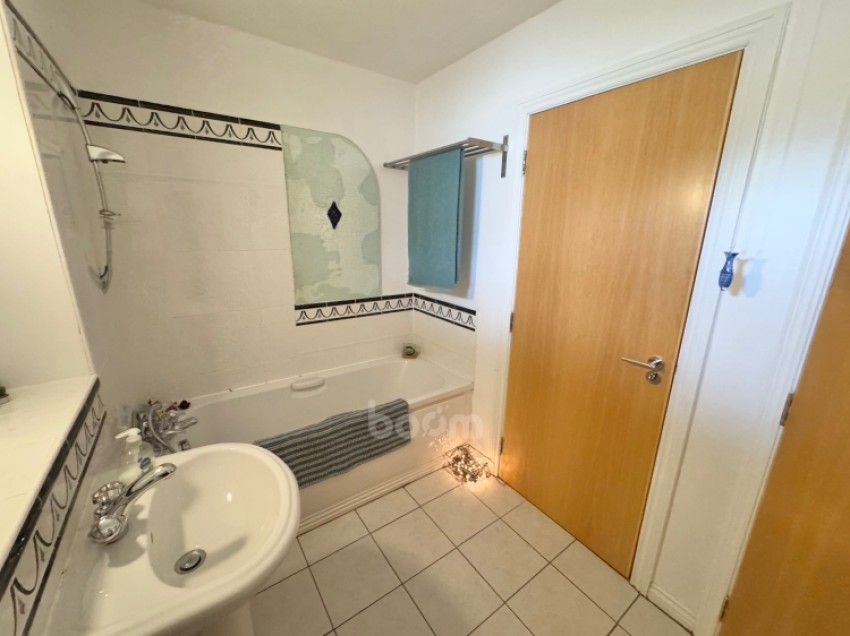 Images for 30 Braehead, Lochwinnoch, Renfrewshire, PA12 4AS, UK