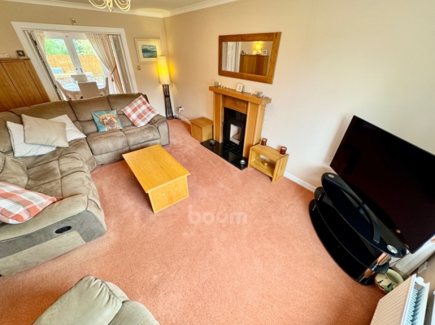 Images for 28 Sandpiper Road, Lochwinnoch, Renfrewshire, PA12 4NB, UK