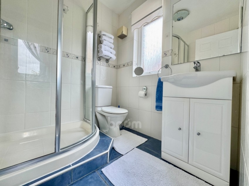 Images for 28 Sandpiper Road, Lochwinnoch, Renfrewshire, PA12 4NB, UK