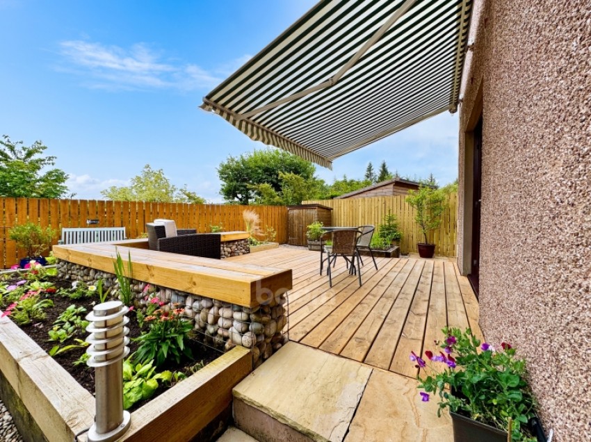 Images for 28 Sandpiper Road, Lochwinnoch, Renfrewshire, PA12 4NB, UK