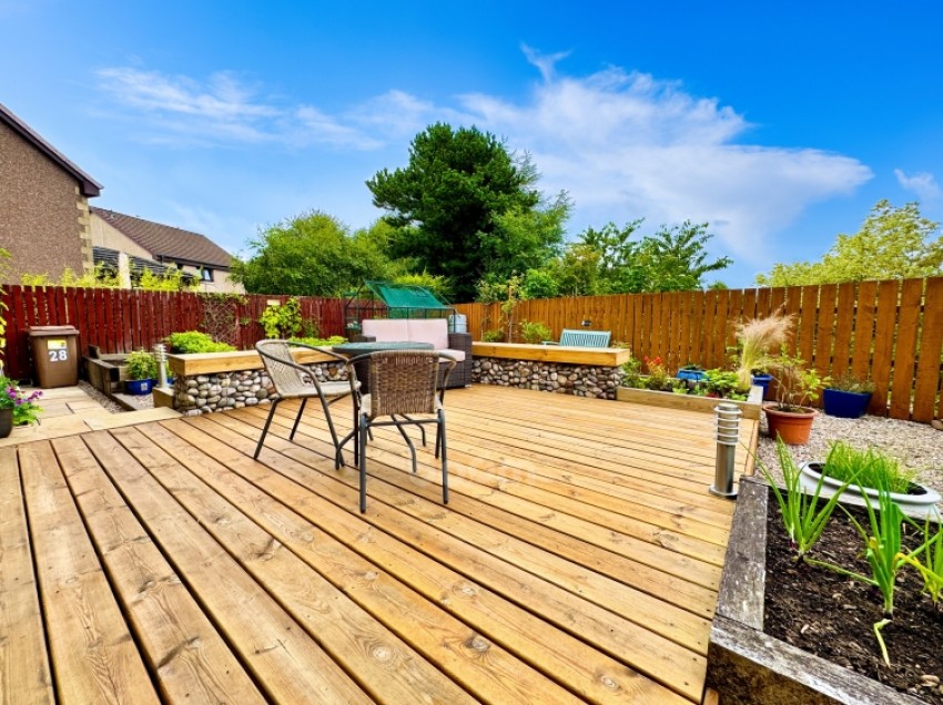 Images for 28 Sandpiper Road, Lochwinnoch, Renfrewshire, PA12 4NB, UK