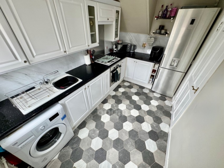 Images for 22 Elder Avenue, Beith, Ayrshire, KA15 1DJ, UK