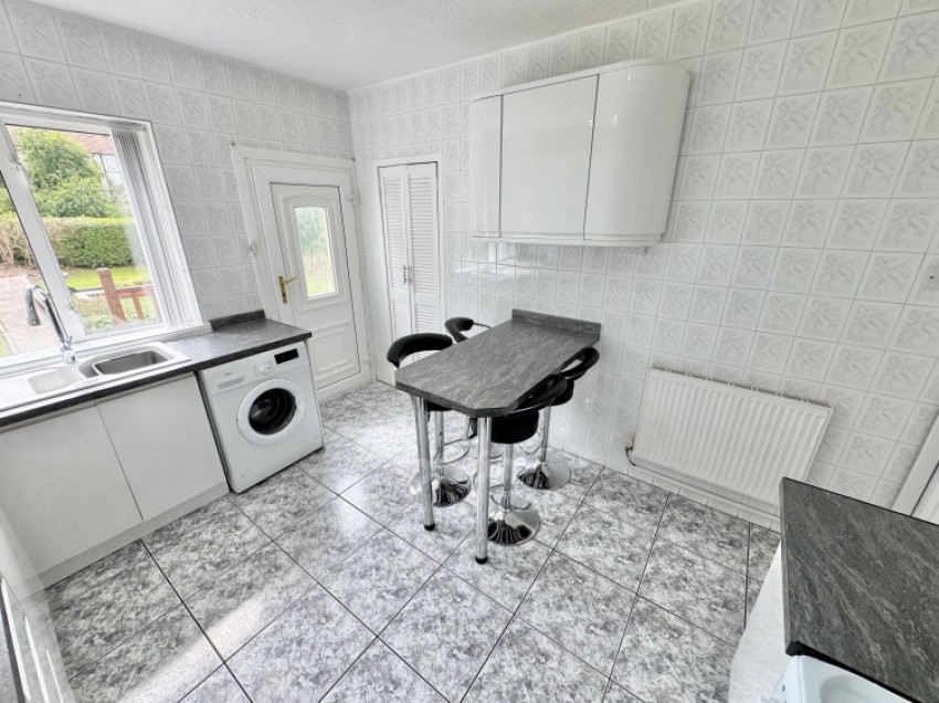 Images for 32 Barscube Terrace, Paisley, Renfrewshire, PA2 6XG, UK