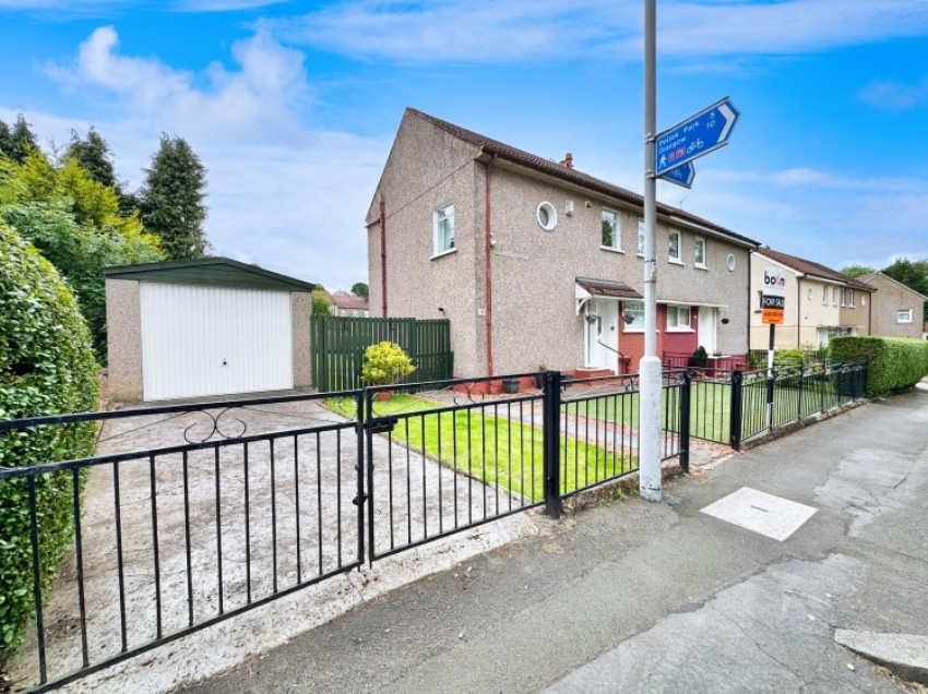 Images for 32 Barscube Terrace, Paisley, Renfrewshire, PA2 6XG, UK