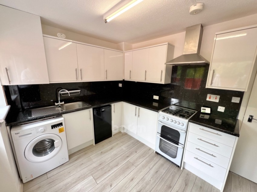 Images for 34 Braefoot Crescent, Paisley, Renfrewshire, PA2 7TF, UK
