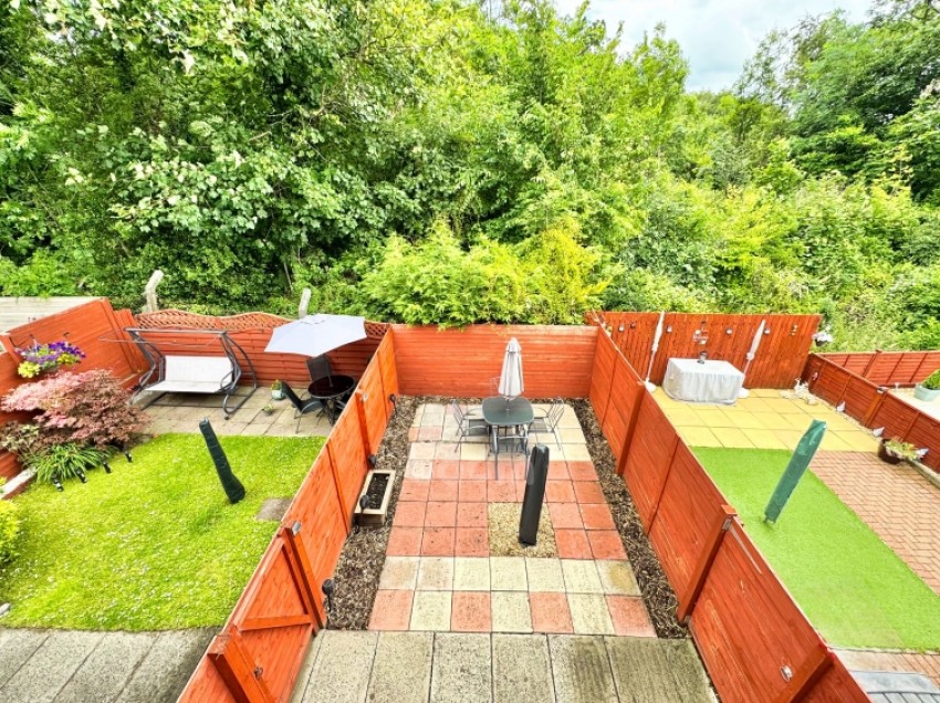 Images for 34 Braefoot Crescent, Paisley, Renfrewshire, PA2 7TF, UK