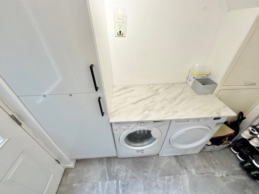 Images for 39 Earlshill Drive, Howwood, Johnstone, Renfrewshire, PA9 1DT, UK
