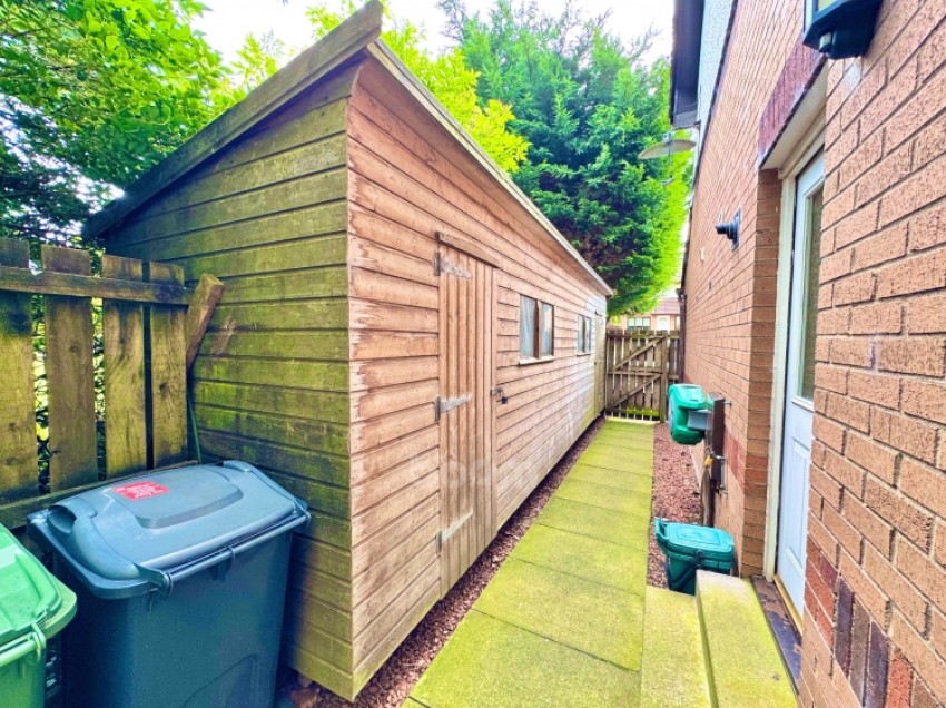 Images for 39 Earlshill Drive, Howwood, Johnstone, Renfrewshire, PA9 1DT, UK