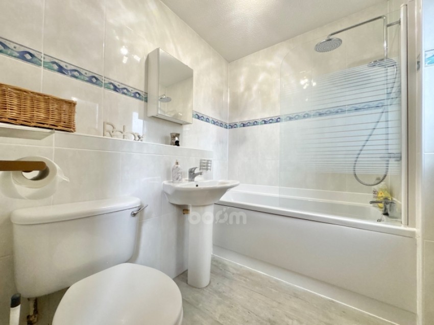 Images for 39 Earlshill Drive, Howwood, Johnstone, Renfrewshire, PA9 1DT, UK