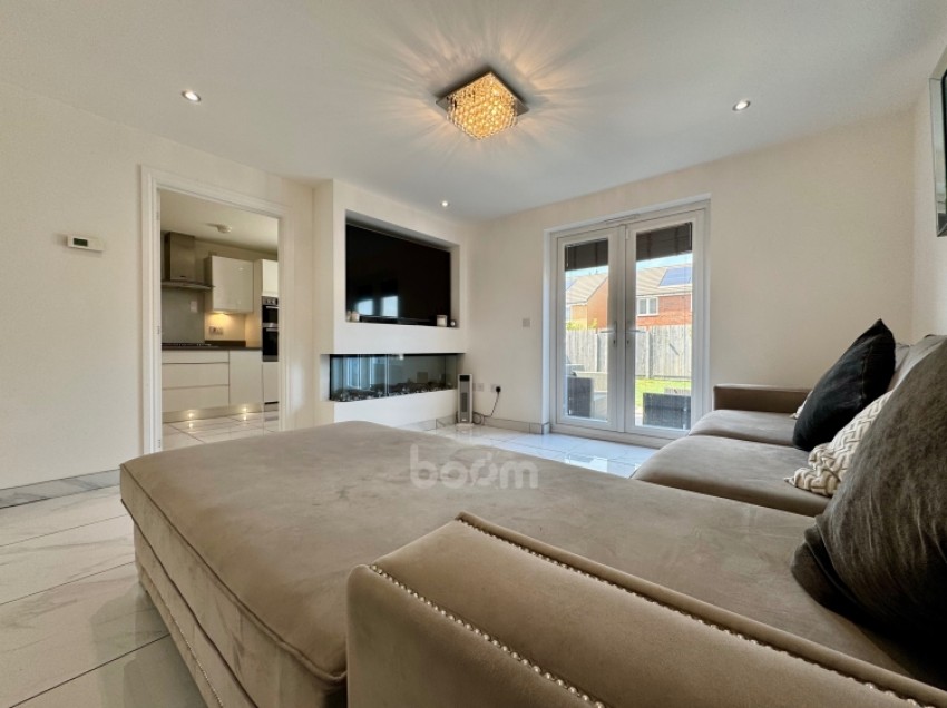 Images for 20 Whitemoss Wynd, Bishopton, Renfrewshire, PA7 5DR, UK