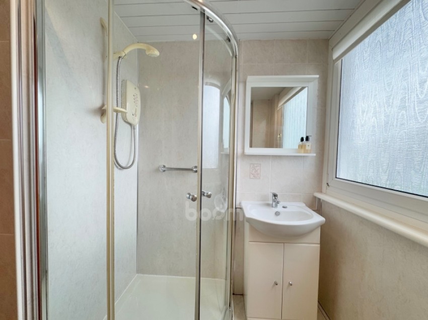Images for 28 Crummock Gardens, Beith, Ayrshire, KA15 2HD, UK