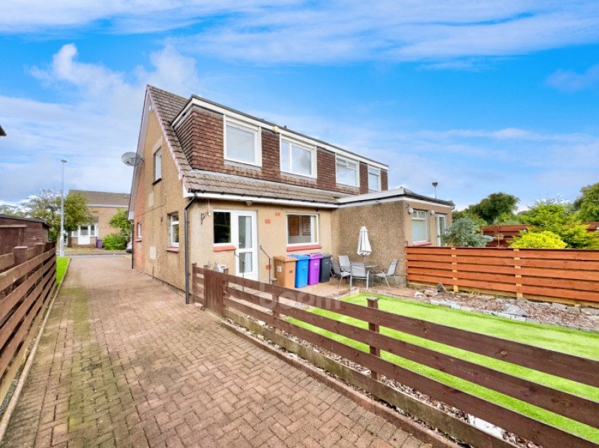 Images for 28 Crummock Gardens, Beith, Ayrshire, KA15 2HD, UK