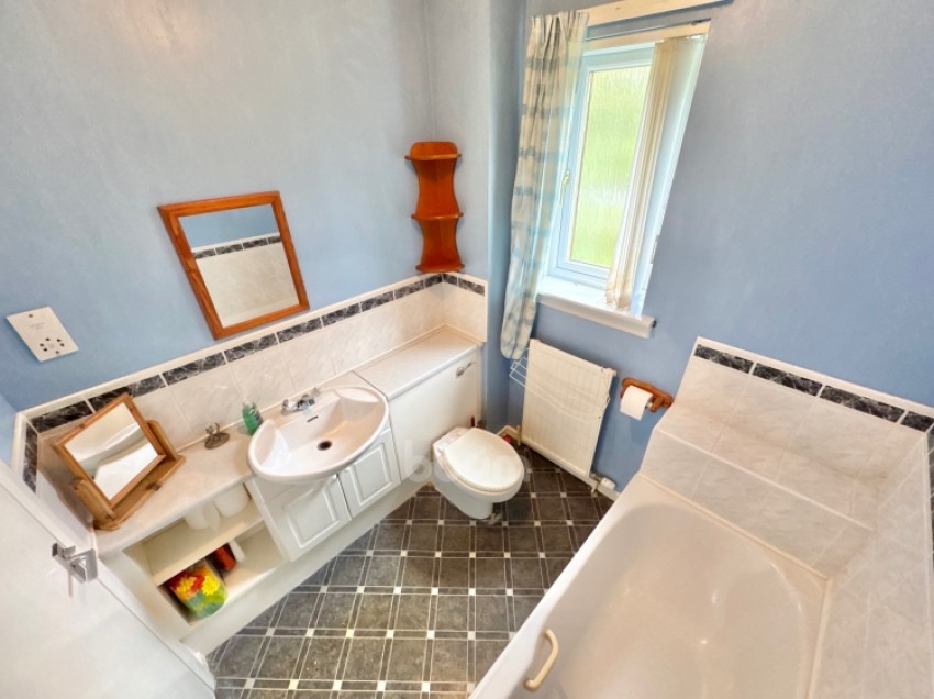 Images for 20 Craigielea Park, Renfrew, Renfrewshire, PA4 8HP, UK