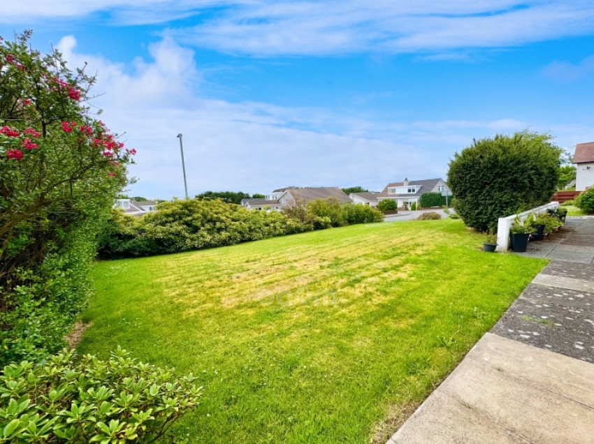 Images for 143 Glencairn Street, Stevenston, Ayrshire, KA20 3BP, UK