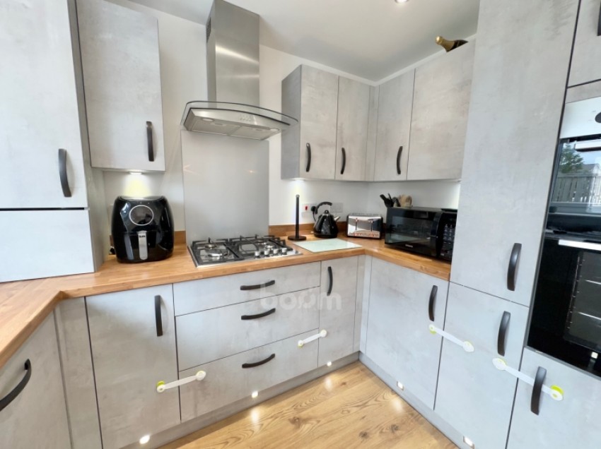 Images for 38 Cowan Avenue, Johnstone, PA5 8FG, UK