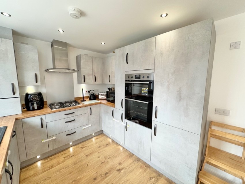 Images for 38 Cowan Avenue, Johnstone, PA5 8FG, UK
