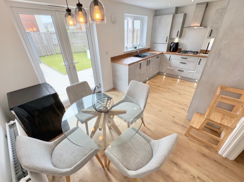 Images for 38 Cowan Avenue, Johnstone, PA5 8FG, UK