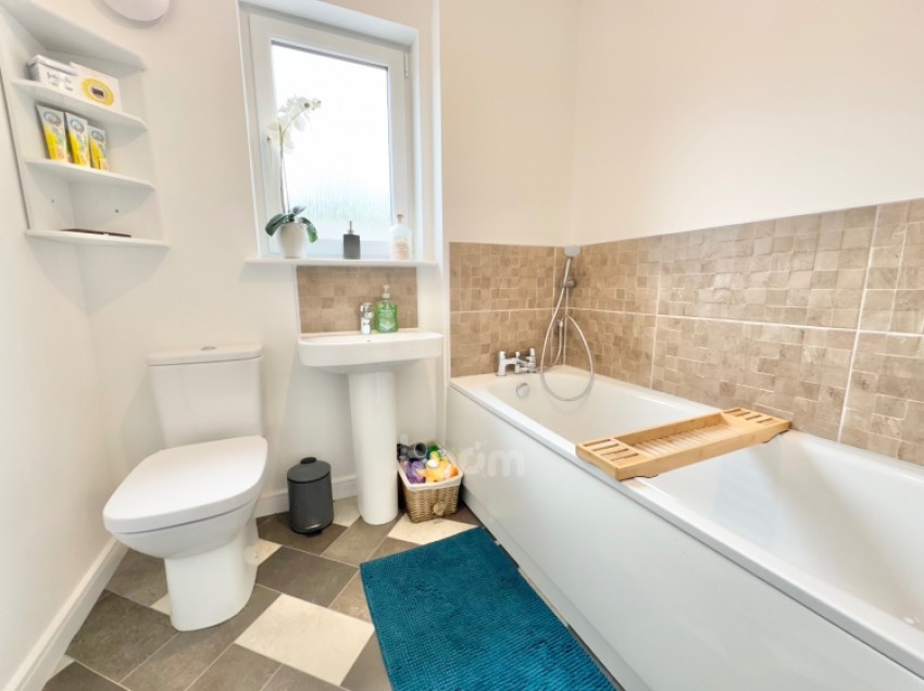 Images for 38 Cowan Avenue, Johnstone, PA5 8FG, UK