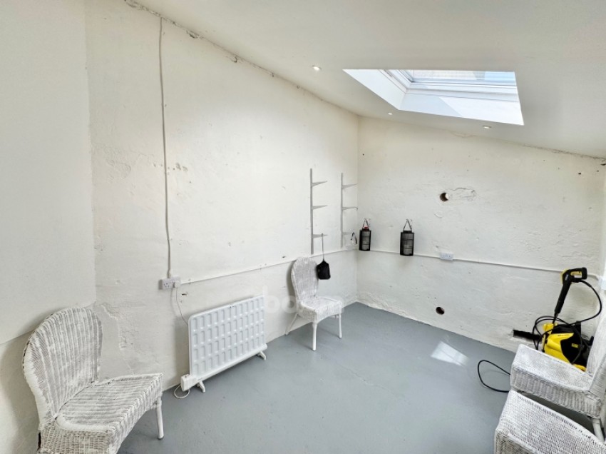 Images for 3a Burnlea Road, Largs, Ayrshire, KA30 8BX, UK