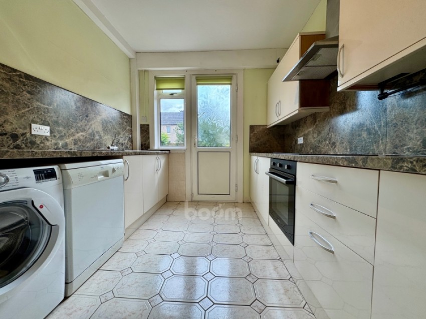 Images for 17 Fulbar Road, Glasgow, G51 4HU, UK