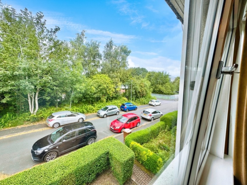 Images for 17 Fulbar Road, Glasgow, G51 4HU, UK
