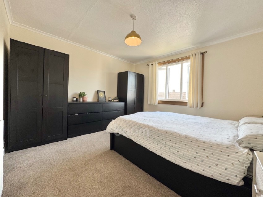 Images for 42 Blackthorn Avenue, Beith, Ayrshire, KA15 2AR, UK