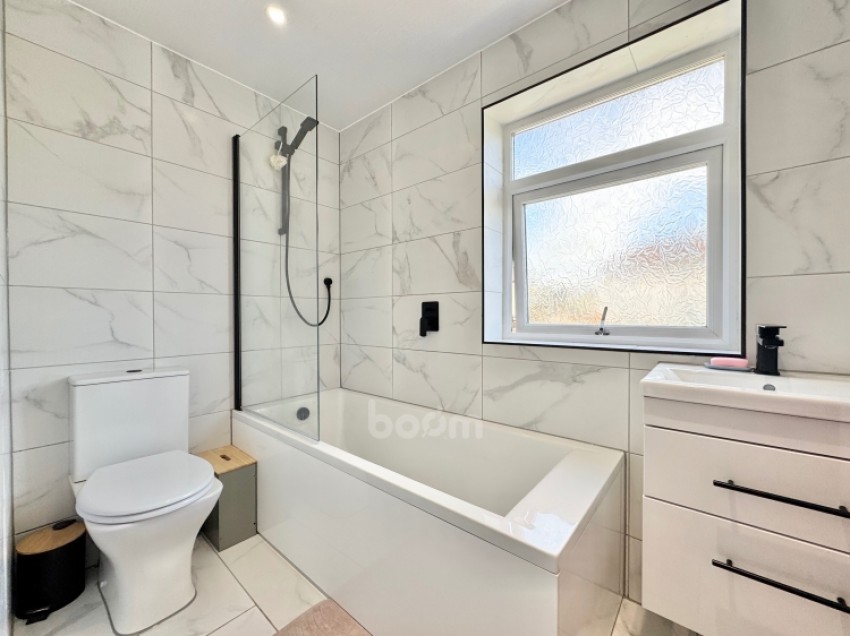 Images for 42 Blackthorn Avenue, Beith, Ayrshire, KA15 2AR, UK