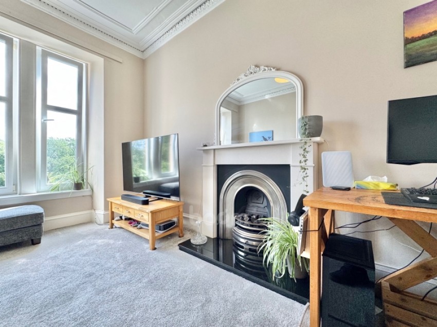 Images for Flat 3/2 49 Kilmailing Road, Glasgow, G44 5UH, UK