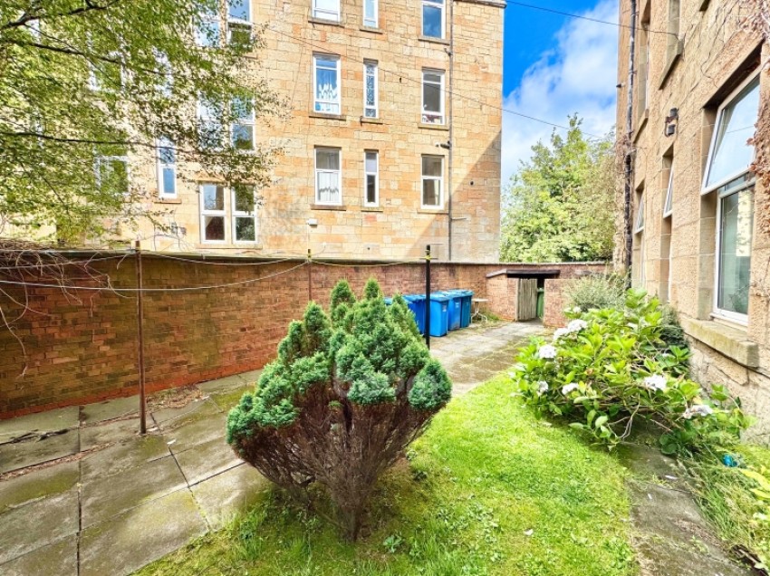 Images for Flat 3/2 49 Kilmailing Road, Glasgow, G44 5UH, UK