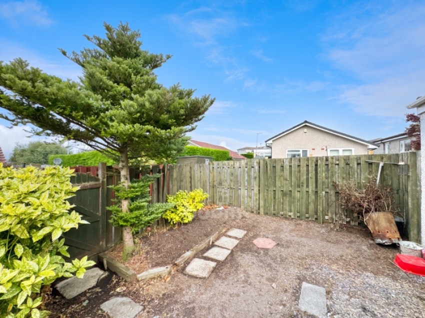 Images for 11 Glebelands Way, Beith, Ayrshire, KA15 1AS, UK