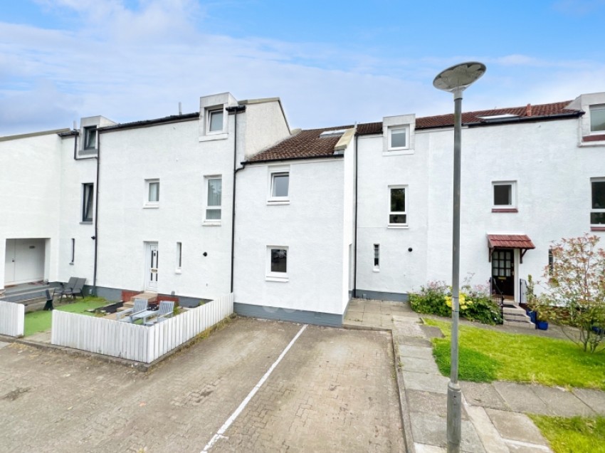 Images for 10 Mains River, Erskine, Renfrewshire, PA8 7JP, UK