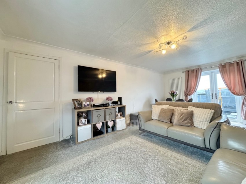 Images for 47 Blackthorn Avenue, Beith, Ayrshire, KA15 2AR, UK