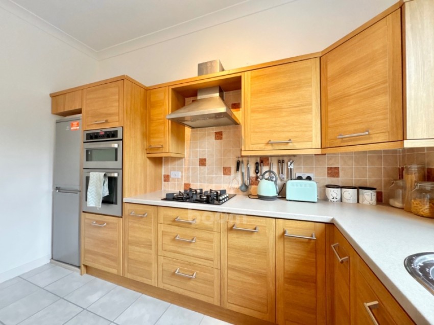 Images for 1/L 68 Main Street, Kilbirnie, Ayrshire, KA25 7AA, UK