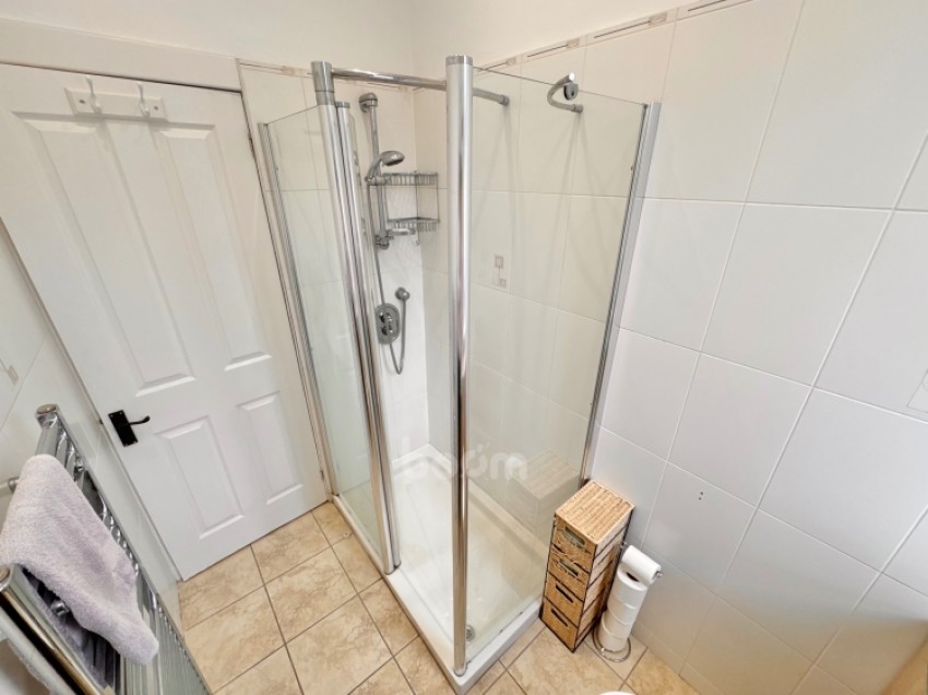 Images for 1/L 68 Main Street, Kilbirnie, Ayrshire, KA25 7AA, UK