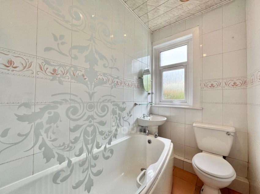 Images for 35 Fulwood Avenue, Linwood, Paisley, Renfrewshire, PA3 3HH, UK