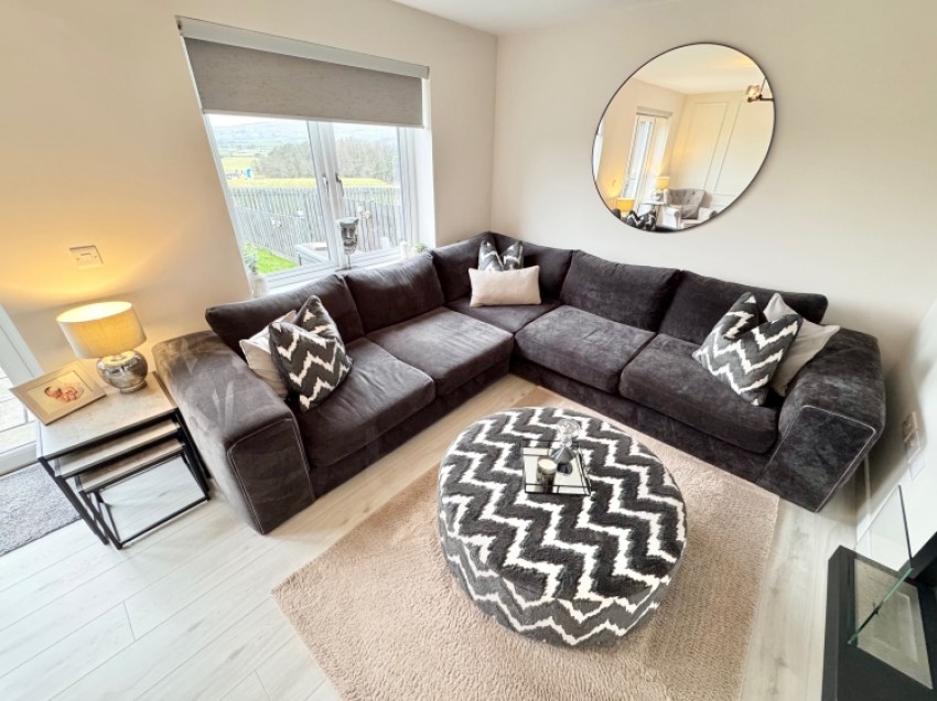 Images for 41 Auldlea Gardens, Beith, Ayrshire, KA15 2EP, UK