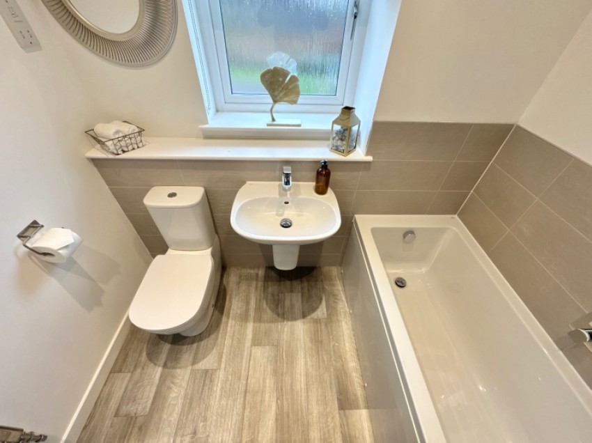 Images for 41 Auldlea Gardens, Beith, Ayrshire, KA15 2EP, UK