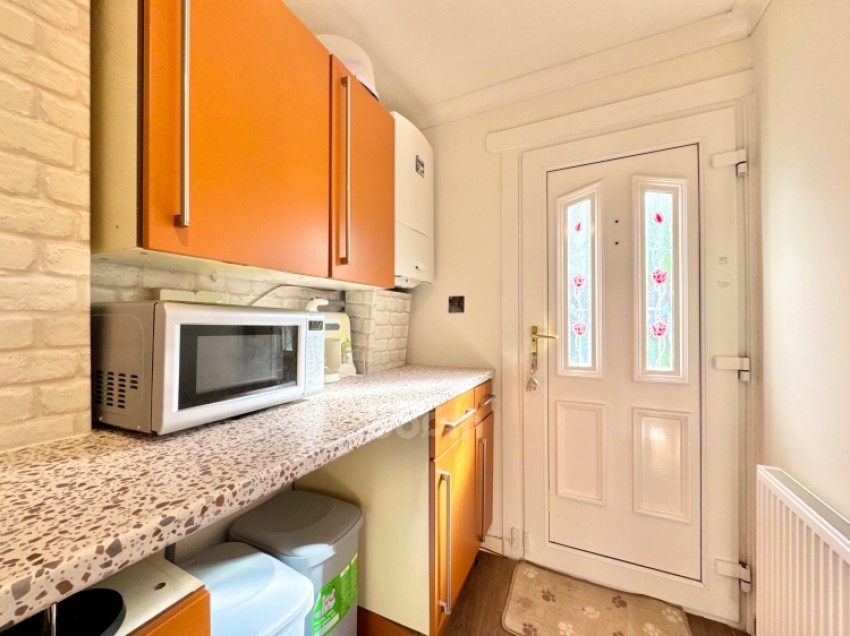 Images for 17 Roaden Avenue, Paisley, Renfrewshire, PA2 0AT, UK